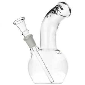 Promocje 420 136 Szklane bongo Amsterdam o wysokości 18 cm, klasyczna konstrukcja z cybuchem chillum, dziurką Turbo, szerokim ustnikiem i logo Amsterdam w kolorze czarnym.