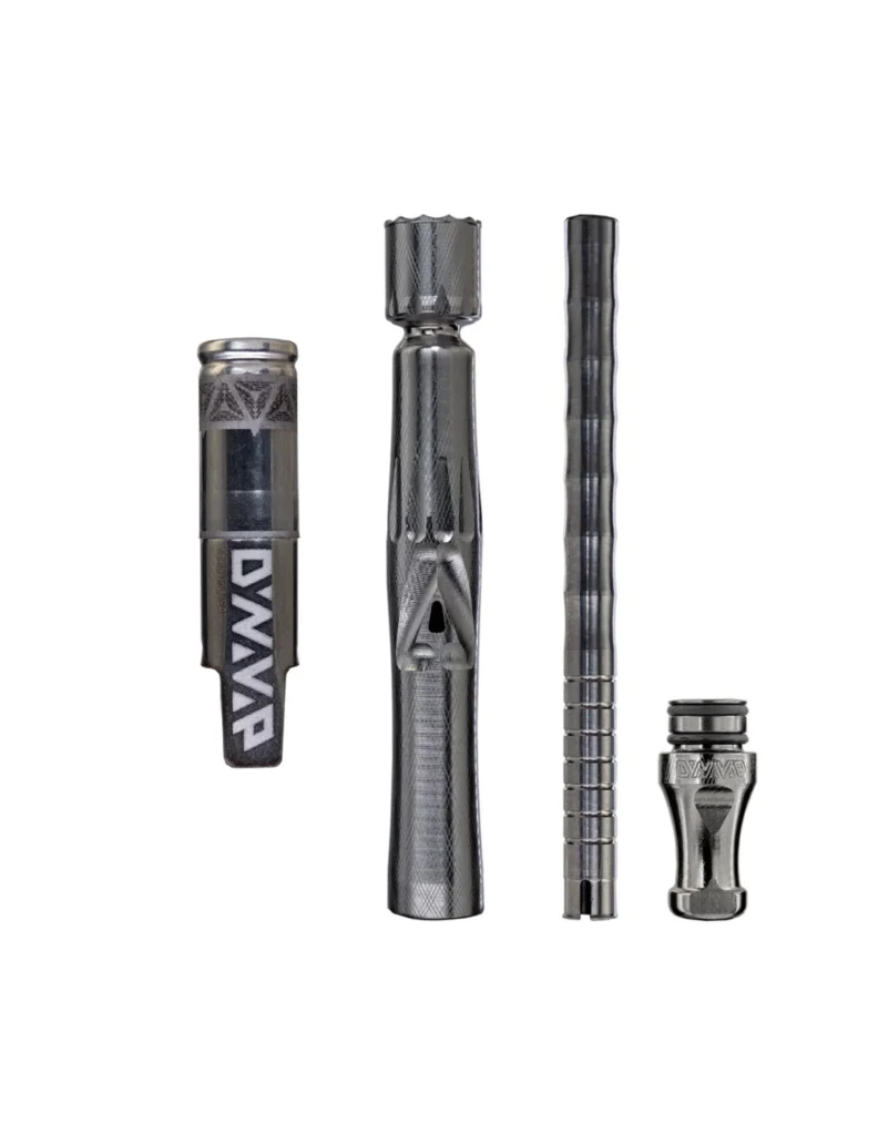 DynaVap UniDyn Ball Vape – Tytanowy Waporyzator Manualny XL 4 DynaVap UniDyn Ball Vape – tytanowy waporyzator rozłożony na części: nasadka BallR Cap, korpus UniBody, kondensator oraz ustnik, widok z przodu na białym tle.