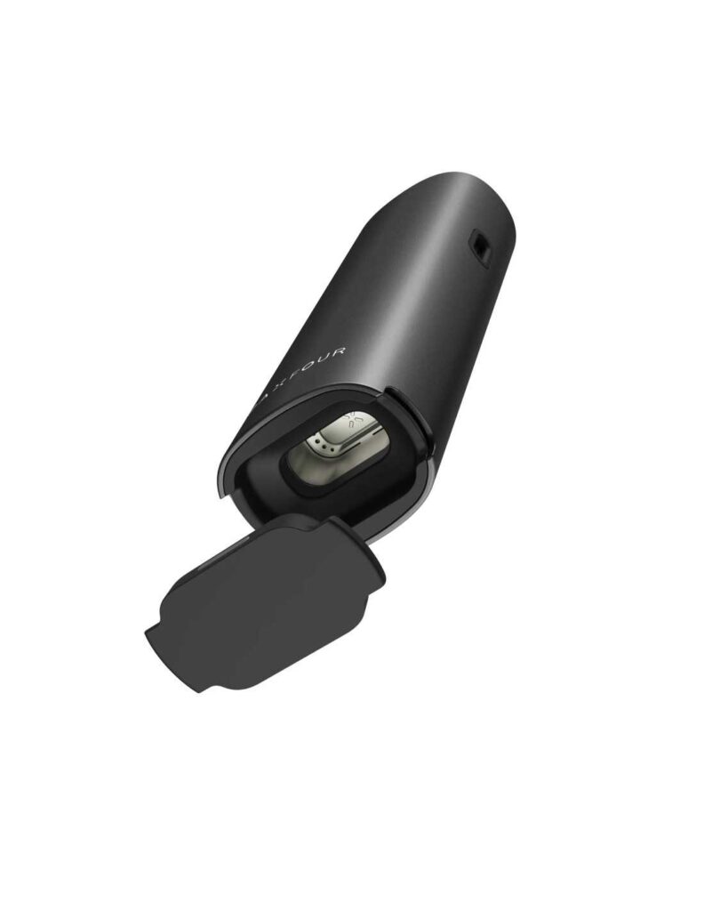 PAX Four (4) - Waporyzator przenośny do suszu 3 Otwarta dolna komora grzewcza czarnego waporyzatora PAX Four, z odłączoną namagnesowaną pokrywą komory grzewczej